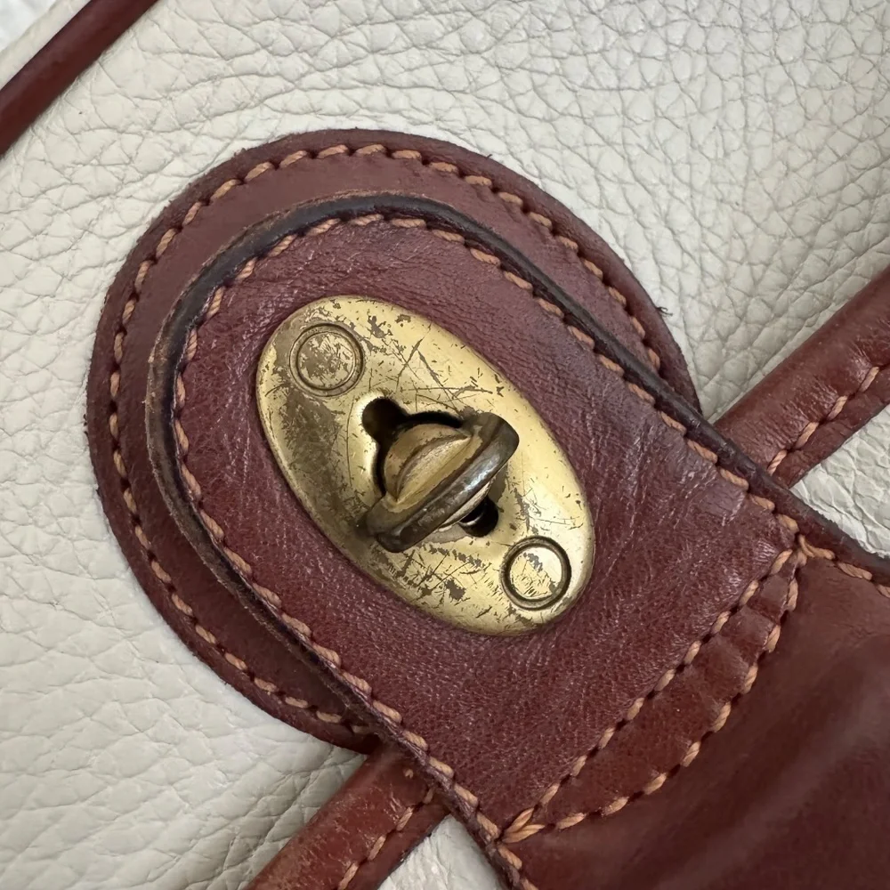Vintage Coach USA 90s Sheridan Glenwood Cream Tan Shoulder Crossbody Bag